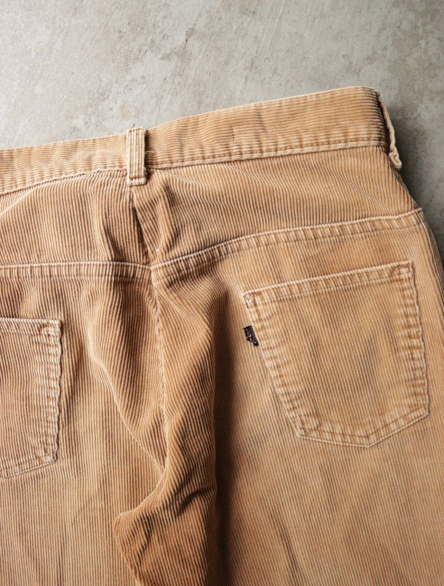 (RESERVED) 1970S LEVIS BIG 'E' SUN FADED CORDUROY FLARE PANTS - Image 4
