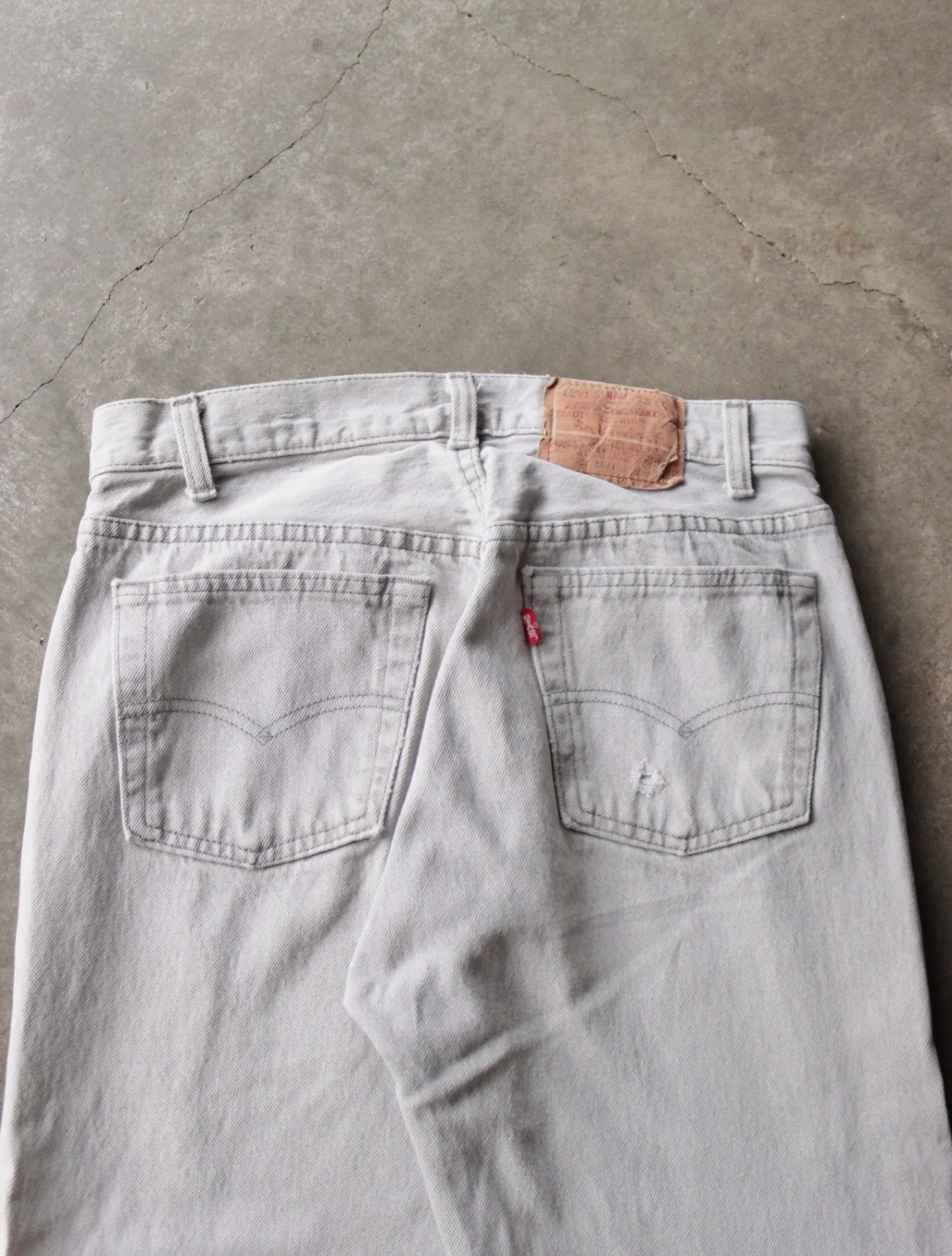 1980S FADED GRAY LEVI'S 501 DENIM PANTS - Image 4
