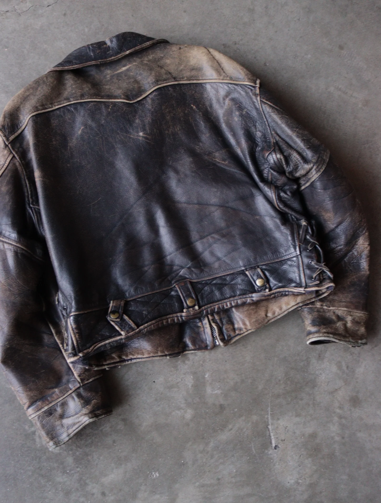 1950S DISTRESSED HORSEHIDE LEATHER CHP MOTO JACKET - Image 4