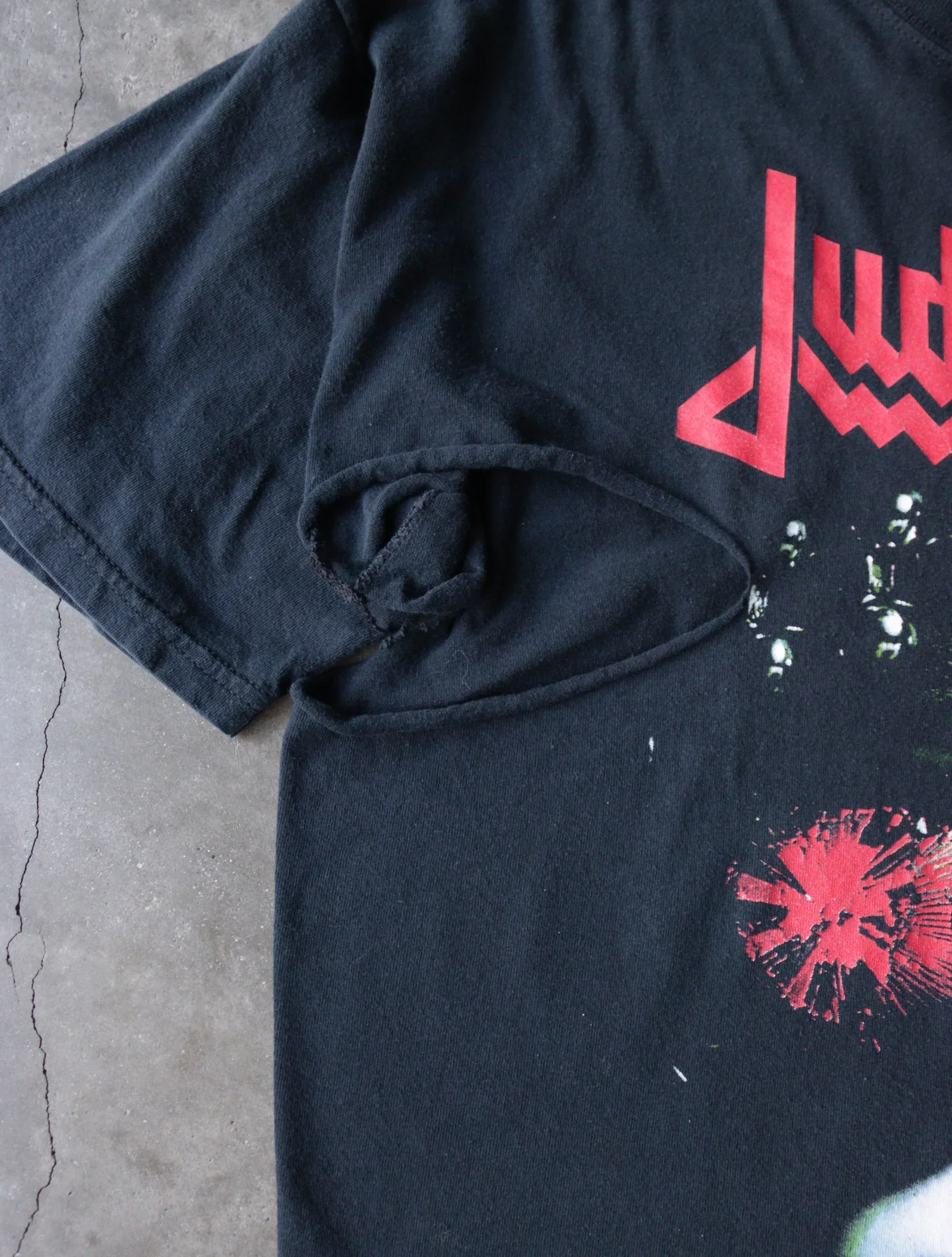 2000S JUDAS PRIEST BAND TEE - Image 4